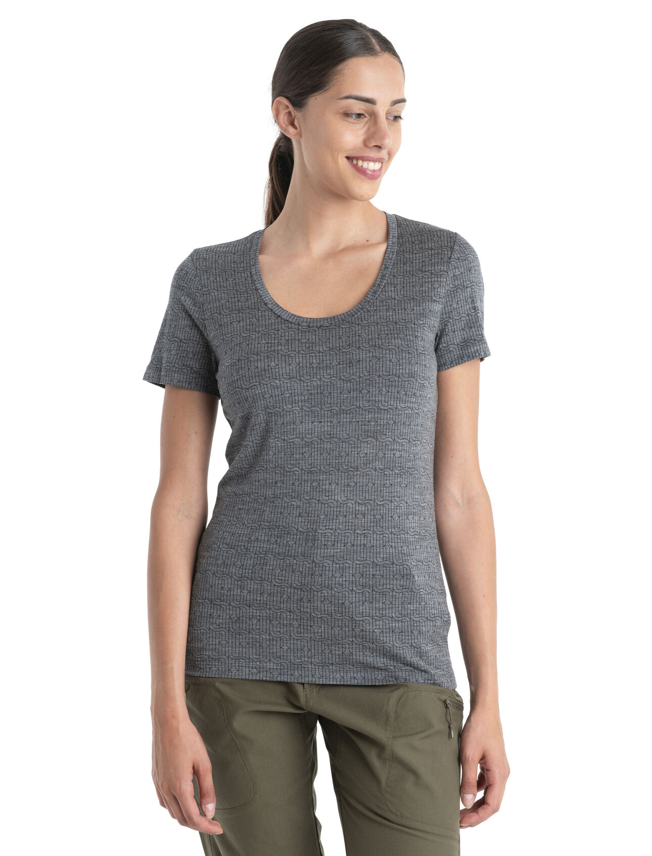 Womens Merino 150 Tech Lite II Short Sleeve Scoop T-Shirt Herenga Our versatile tech tee that provides comfort, breathability and odour-resistance for any adventure you can think of, the 150 Tech Lite II Short Sleeve Scoop Tee Herenga features 100% merino for all-natural performance. Made in collaboration with English-Māori artist Fern Ngatai, the tee's unique graphic print represents the connection and bond between people and nature.