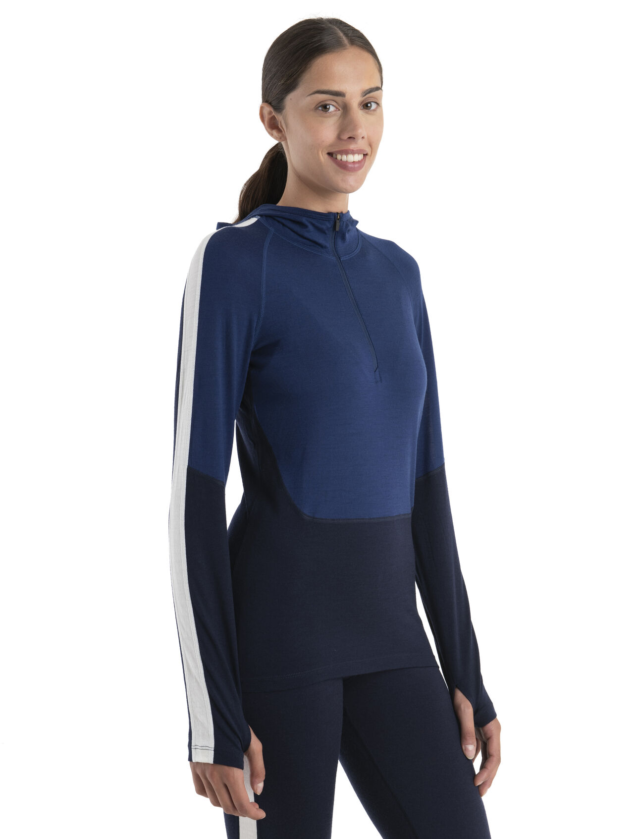 Womens Merino 200 Sonebula Long Sleeve Half Zip Thermal Hood Featuring our most versatile merino jersey fabric, the 200 Sonebula Long Sleeve Half Zip Hood is a technical base layer that provides ample warmth whatever the activity.