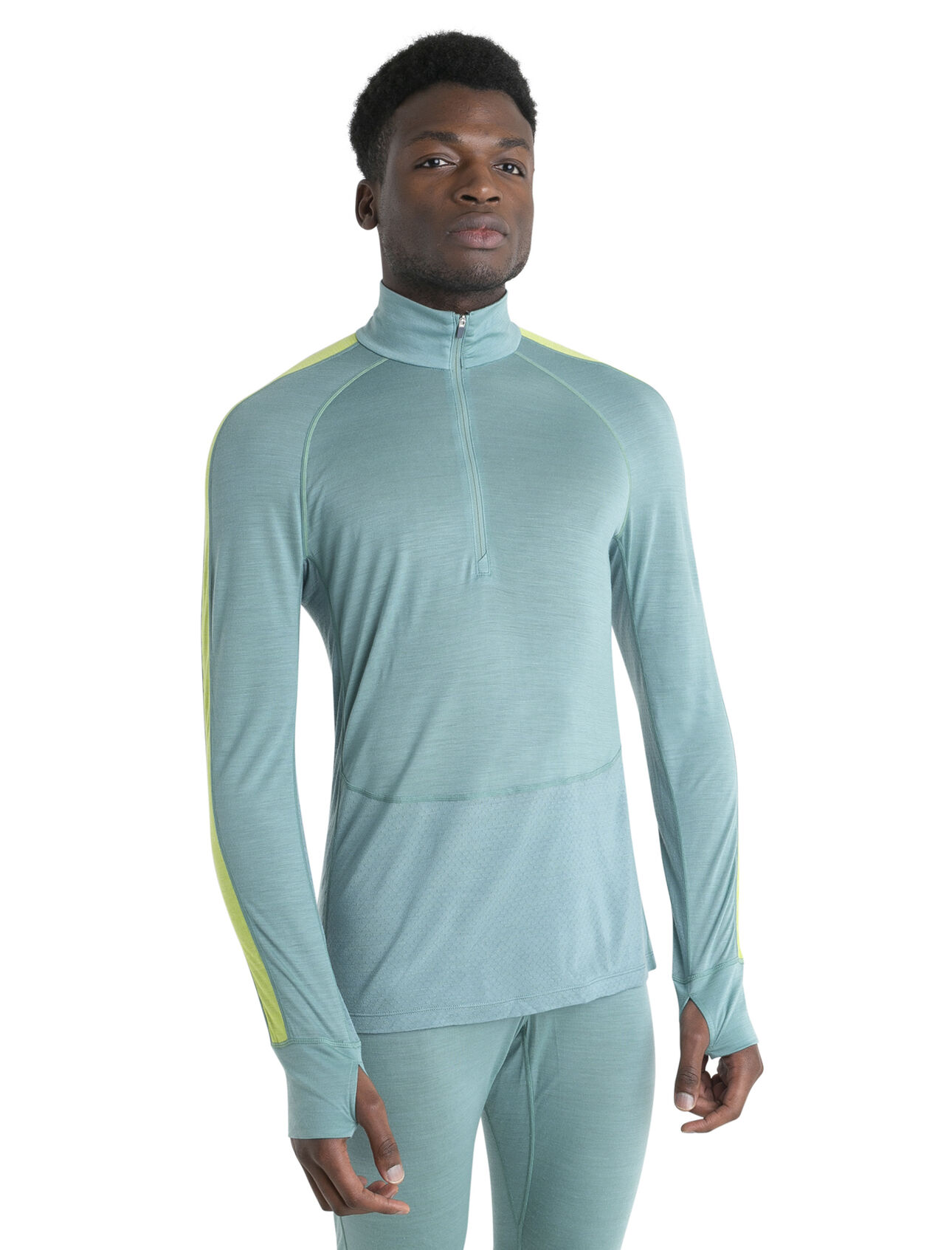 Mens Merino Blend 125 ZoneKnit™ Long Sleeve Half Zip Thermal Top A versatile, body-mapped zip-neck top that’s ideal for high-intensity adventures, the Merino 125 ZoneKnit™Long Sleeve Half Zip features our Cool-Lite™ jersey, which blends TENCEL™ and merino wool to naturally keep you cool.