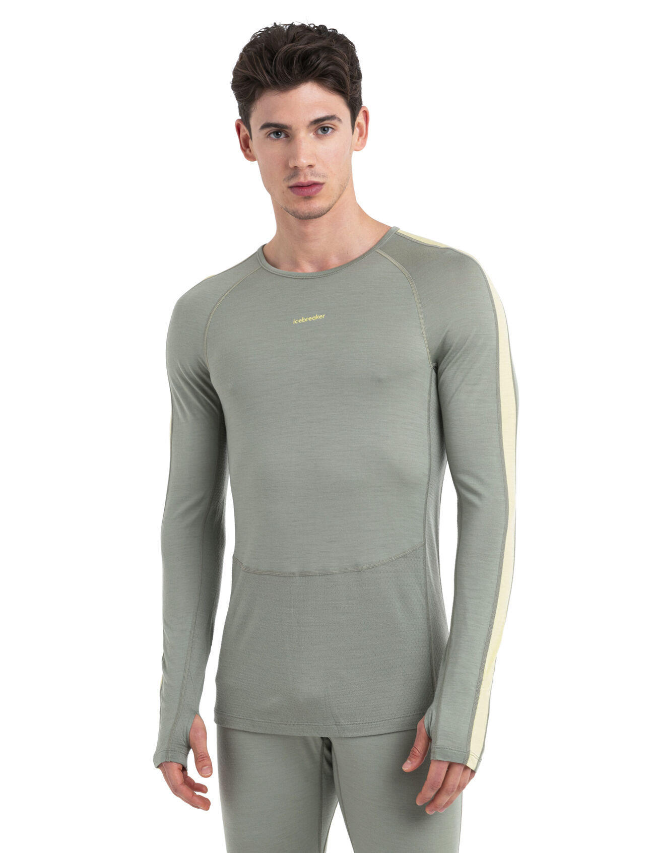 Mens 200 ZoneKnit™ Merino Long Sleeve Crewe Thermal Top A midweight merino base layer top designed to help regulate temperature during high-intensity activity, the 200 ZoneKnit™ Long Sleeve Crewe features 100% pure and natural merino wool.