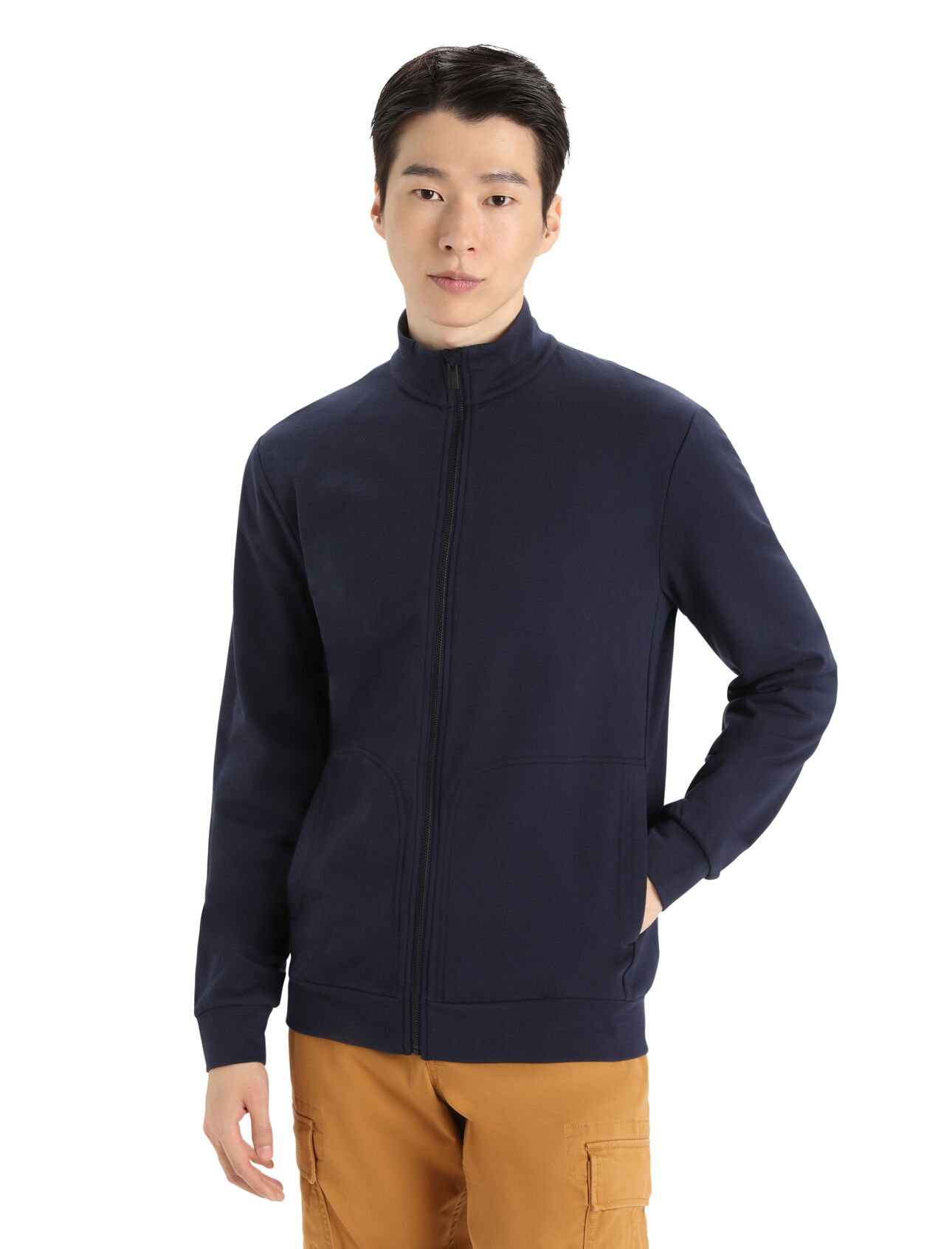 Mens Merino Central II Long Sleeve Zip A versatile, everyday sweatshirt that goes anywhere in comfort, the Central II Long Sleeve Zip features a sustainable blend of natural merino wool and soft organic cotton.