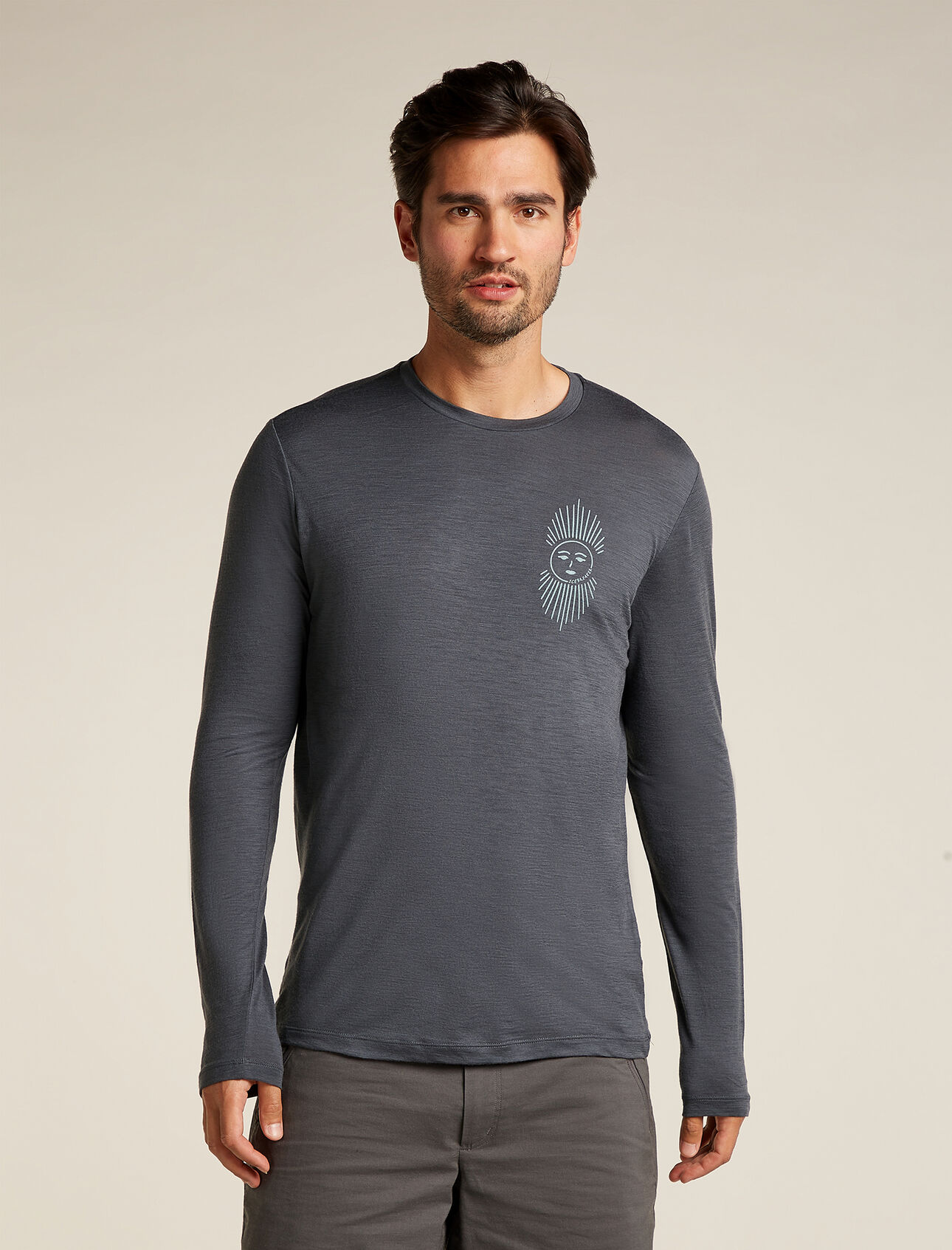 Mens Merino 150 Tech Lite Long Sleeve T-Shirt IB Solar Our most versatile tech tee that provides comfort, breathability and odour-resistance for four seasons worth of adventure, the Merino 150 Tech Lite Long Sleeve Tee IB Solar features 100% merino fabric for all-natural performance. The graphic illustration by Kinsey Hotchkiss draws inspiration from the California illustrative style and features a fun sun-ray design. 