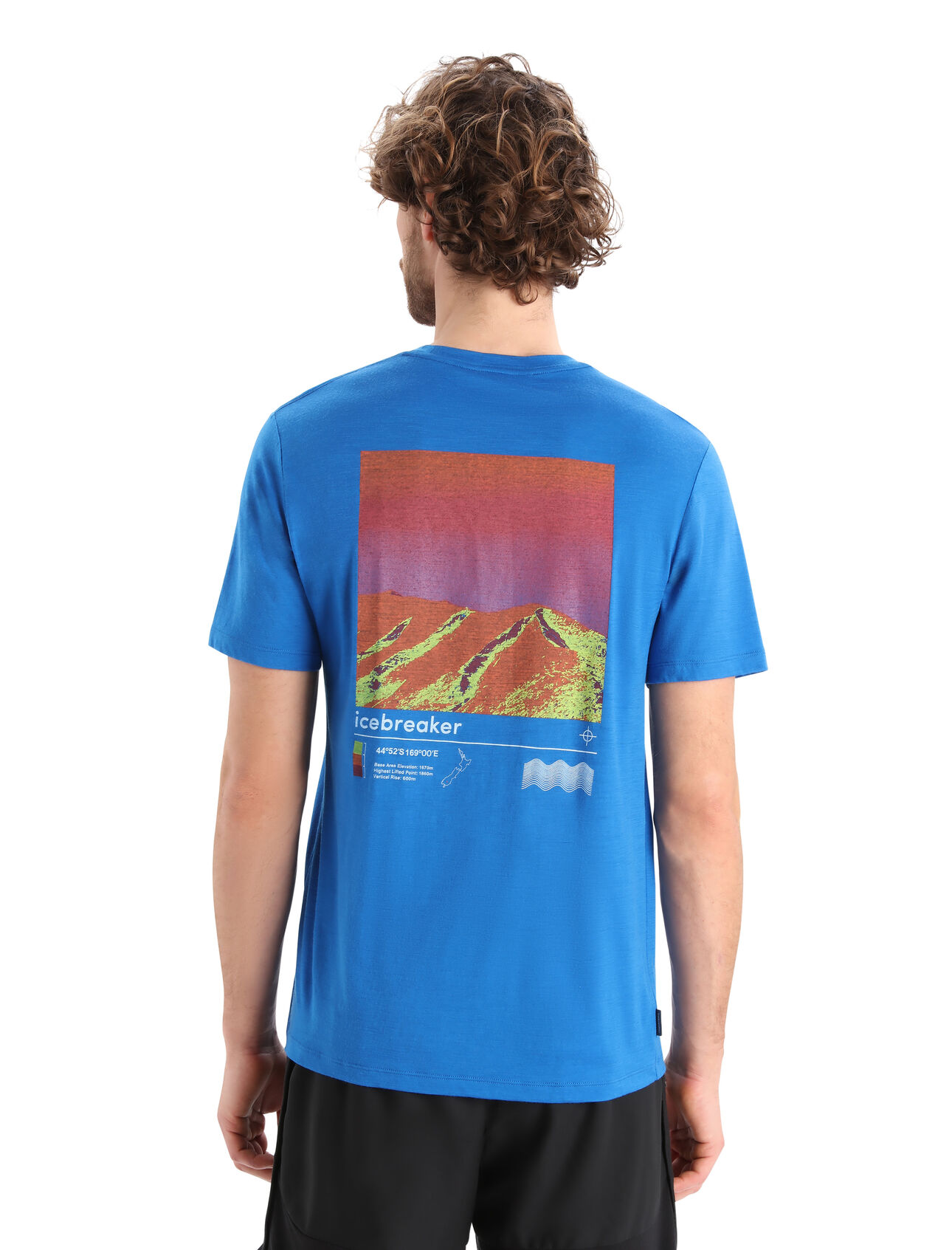Mens Merino Tech Lite II Short Sleeve T-Shirt Alpine Zone Our versatile tech tee that provides comfort, breathability and natural odor-resistance for any adventure you can think of, the Tech Lite II Short Sleeve Tee Alpine Zone features 100% merino for all-natural performance. The tee’s original graphic artwork draws inspiration from the Cardrona Mountains of New Zealand.