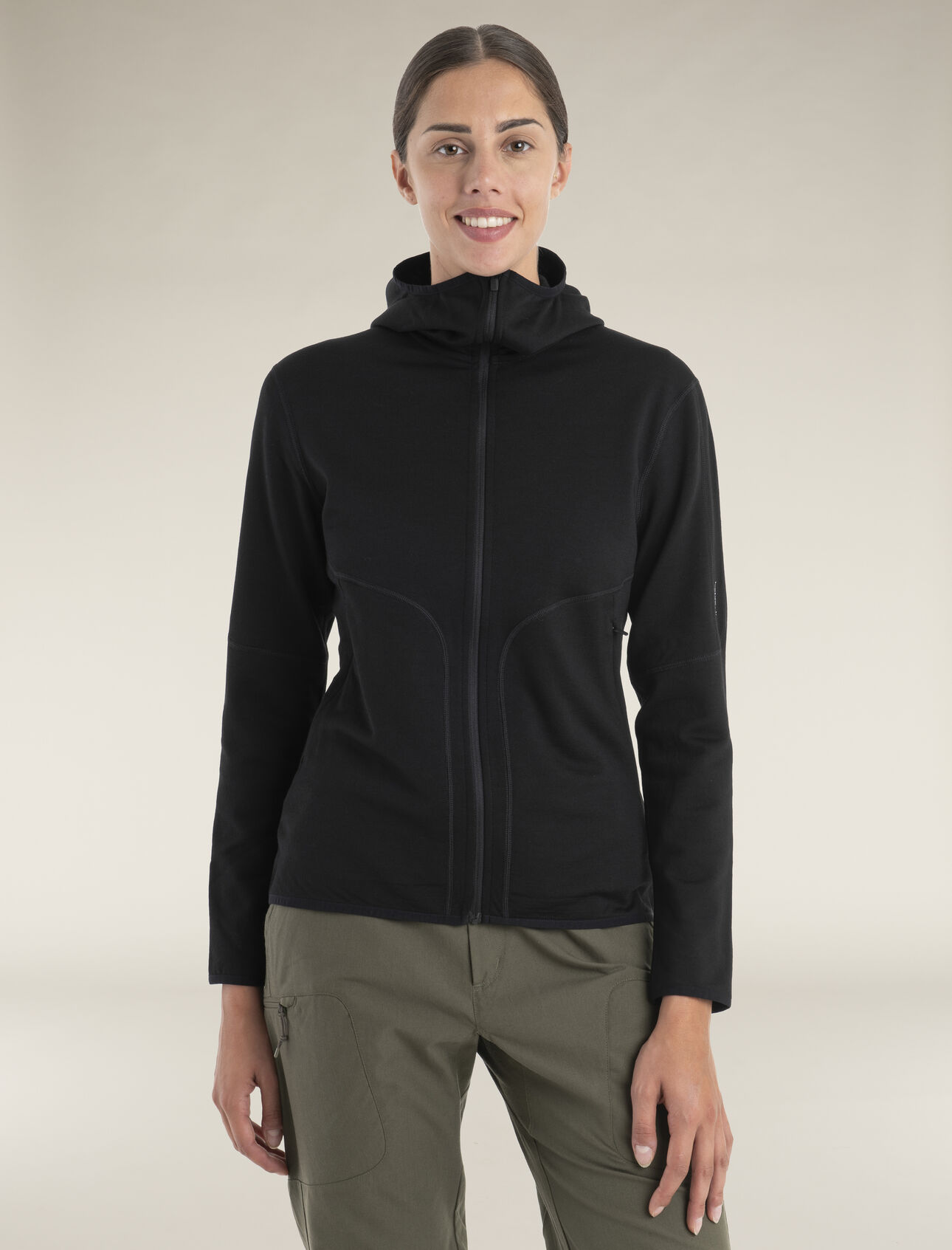 Womens Merino 560 Realfleece™ Elemental Long Sleeve Zip Hoodie A heavyweight mid layer fleece ideal for cold-weather training, stormy resort skiing or winter alpine climbing, the Merino 560 Realfleece™ Elemental Long Sleeve Zip Hoodie features 100% pure merino wool to naturally insulate, breathe and regulate your temperature.
