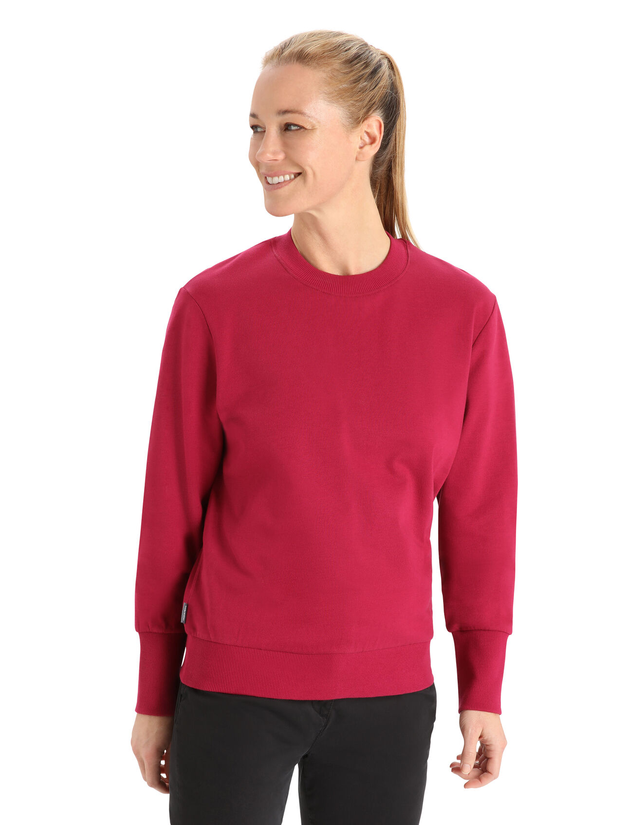 Womens Merino Cotton Central II Long Sleeve Sweatshirt A versatile, everyday pullover that goes anywhere in comfort, the Central II Long Sleeve Sweatshirt features a sustainable blend of natural merino wool and soft organically grown cotton.