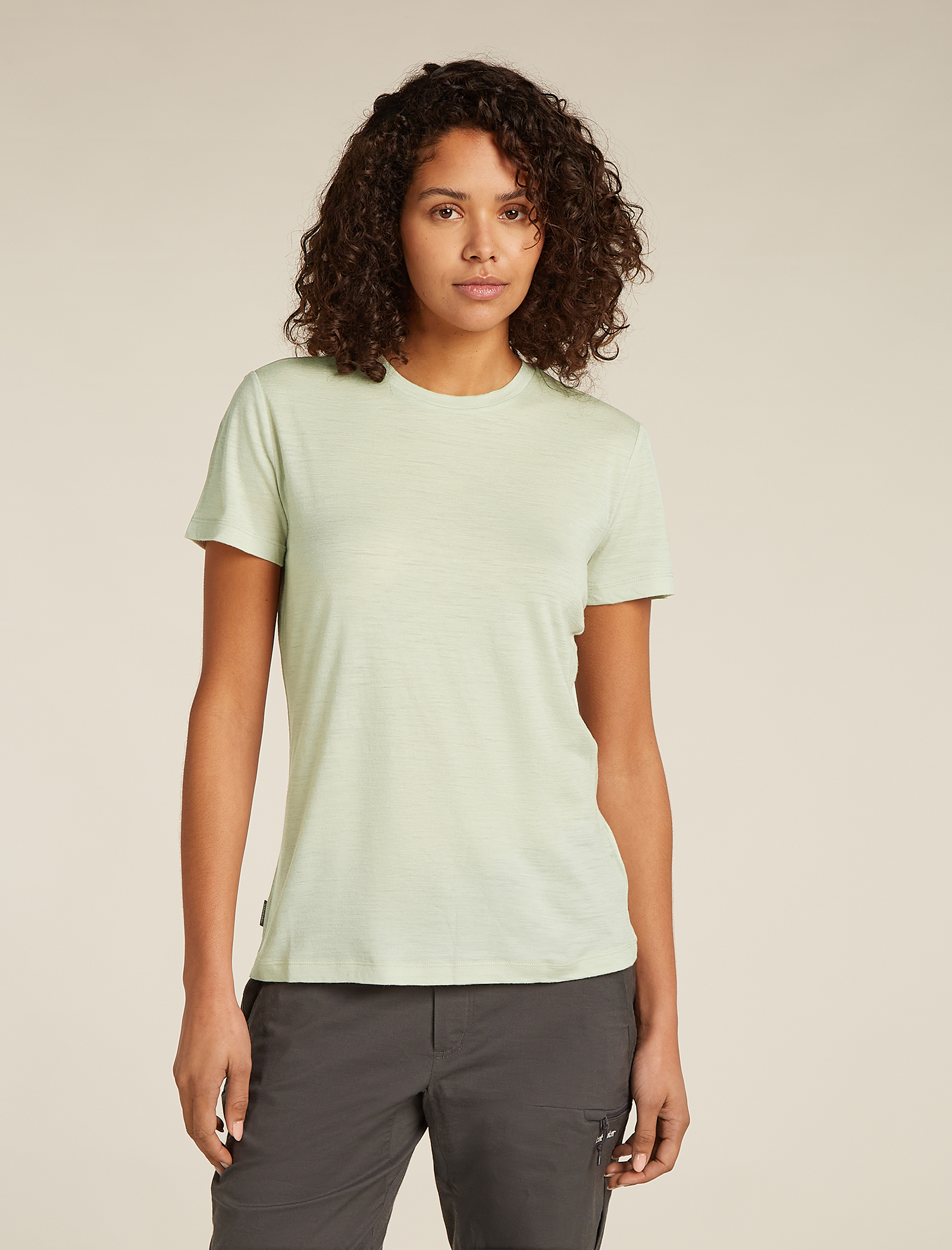 (取寄) アイスブレイカー レディース 150 テック ライト 3 ショート スリーブ ティー Icebreaker women 150 Tech Lite III Short Sleeve Tee Midnight Navy Women's Merino 150 Tech Lite III Relaxed T-Shirt | icebreaker